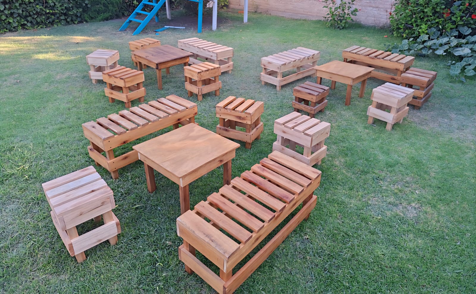 Living de madera para adultos x 20